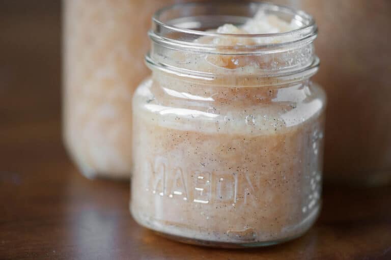 15 Best Applesauce Substitutes for Baking {Ranked in Order}