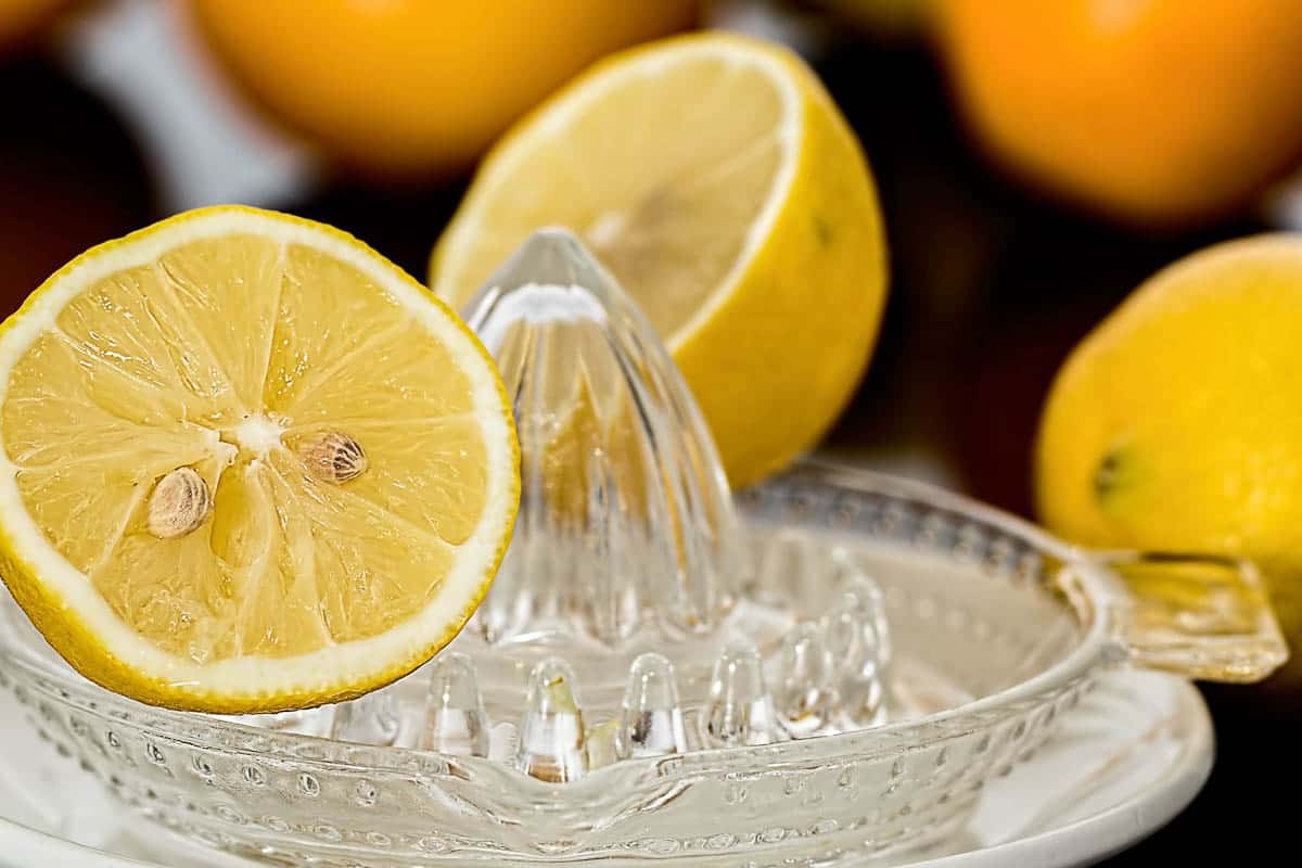 lemon getting juiced
