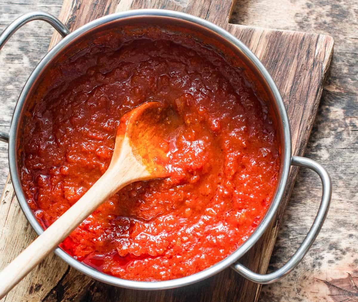 homemade tomato sauce