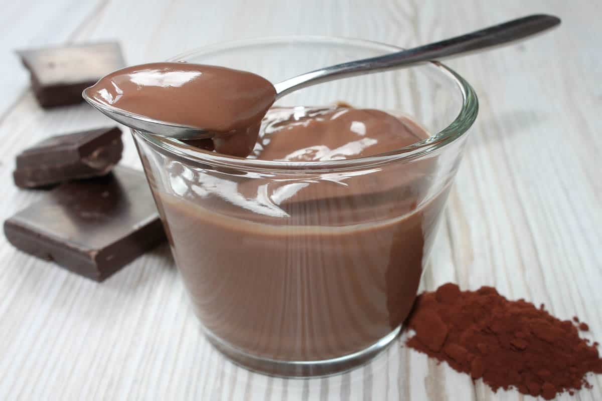 chocolate pudding with ingredients around.