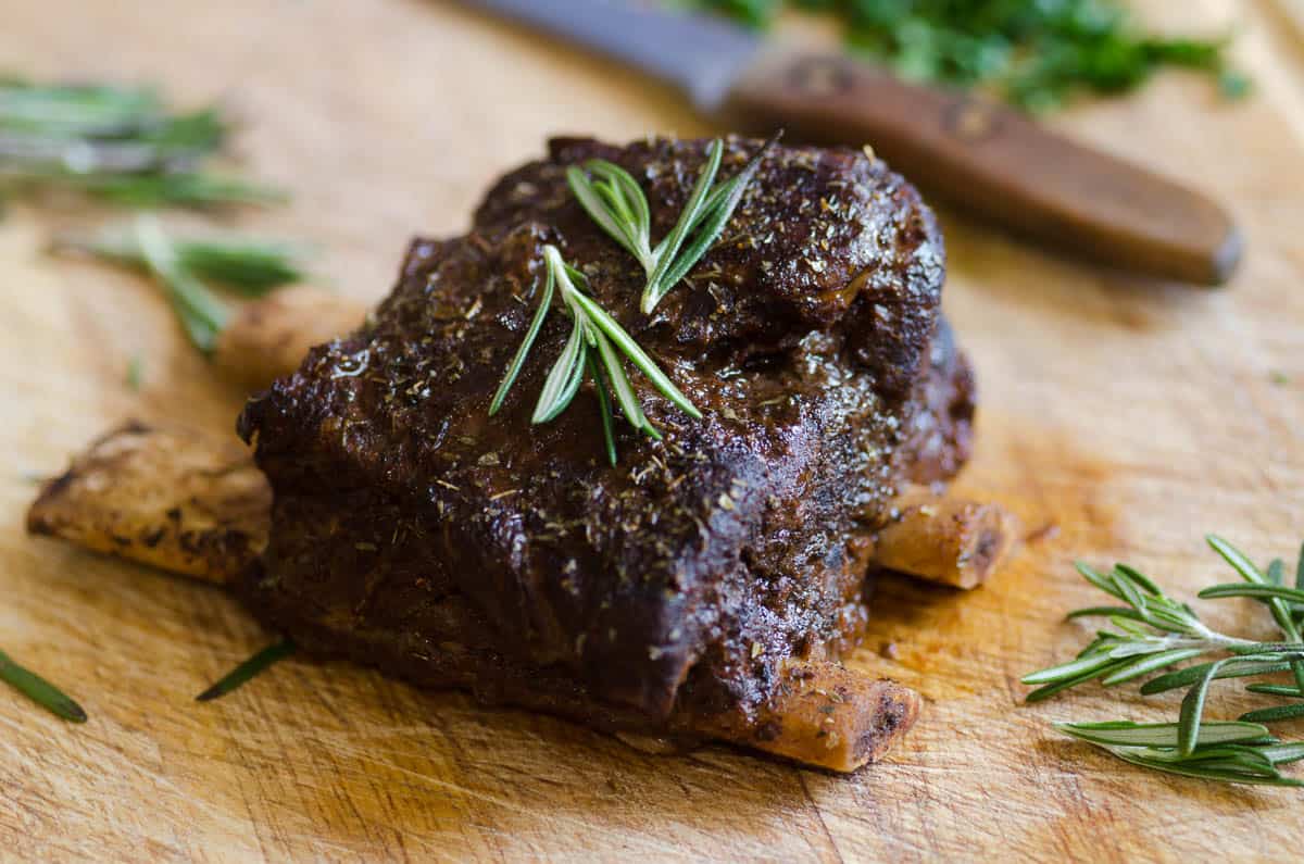 barbecue beef short ribs with rosemary
